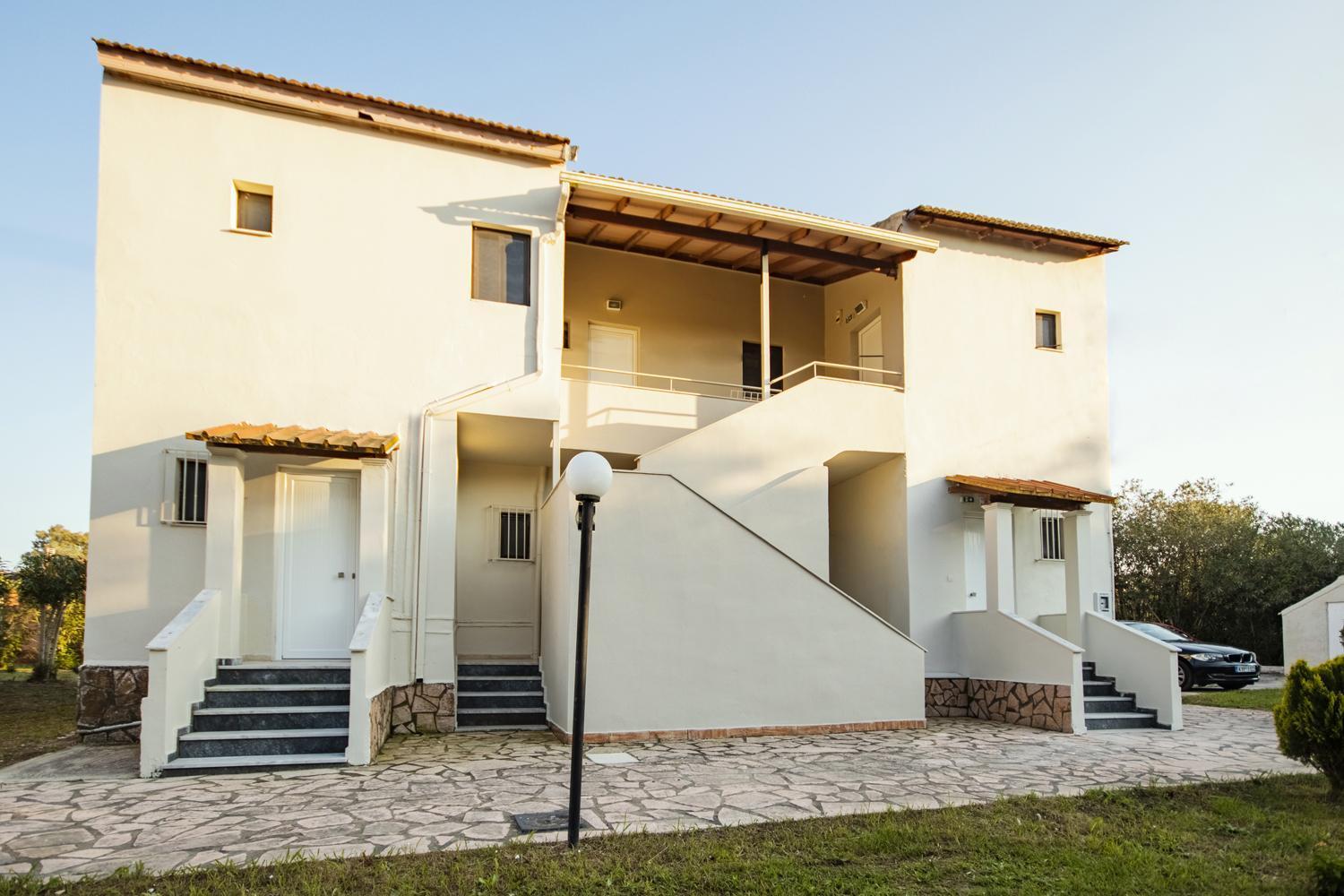 Ferienwohnung Parakladi Seaside Retreat Lefkímmi Exterior foto